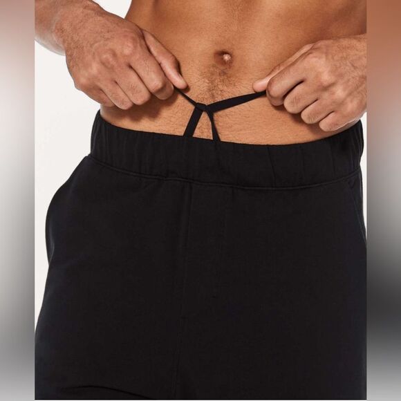 Lululemon Connector Short in Black size Medium - Picture 10 of 10